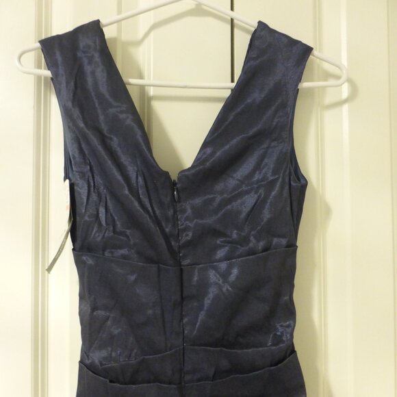 LE CHATEAU navy blue shimmery satin ruched cocktail party midi dress - Picture 7 of 9